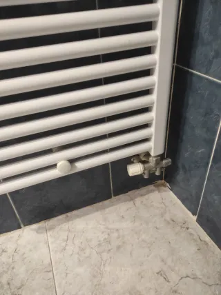 Radiador toallero gas/agua