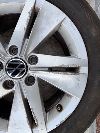 Llantas Volkswagen Golf 2023