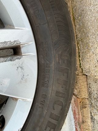 Llantas Volkswagen Golf 2023