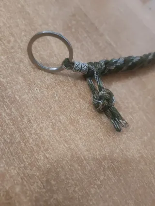 Portachiavi tattico militare paracord