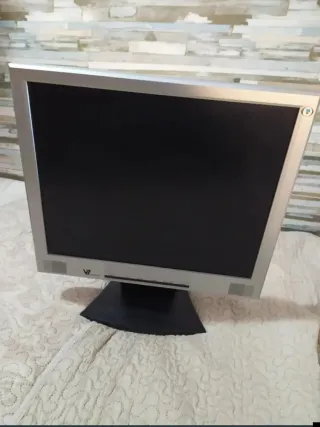 Monitor 17 pulgadas VI