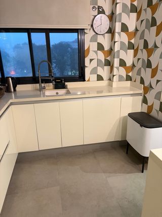 Muebles de cocina blancos