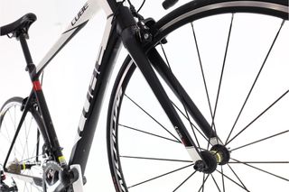 Cube Attain Race (carretera) t.56 Reacondicionada