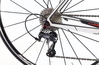 Cube Attain Race (carretera) t.56 Reacondicionada