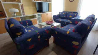 3 Sofás dobles con cajón de base.