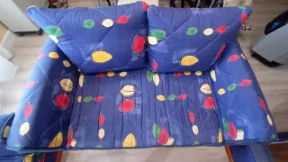 3 Sofás dobles con cajón de base.