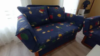 3 Sofás dobles con cajón de base.