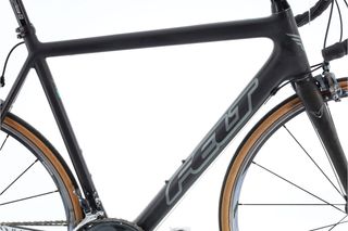 Felt F4 (carretera) t.58 Reacondicionada