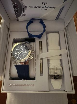 Reloj TechnoMarine Cronógrafo Azul y Plateado