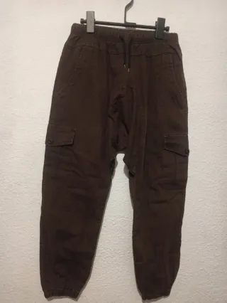 Pantalones anchos hombre