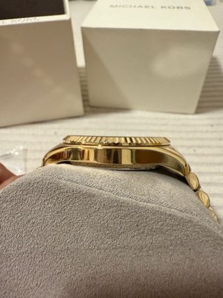 Reloj Michael Kors MK8286 Negro y Dorado