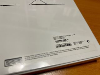 Apple Smart Keyboard Folio sin desprecintar