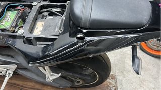 Yamaha R6 Inyección Negra