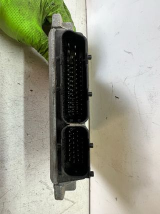 Centralita Motor Audi 1.8T 06A 906 018 AQ