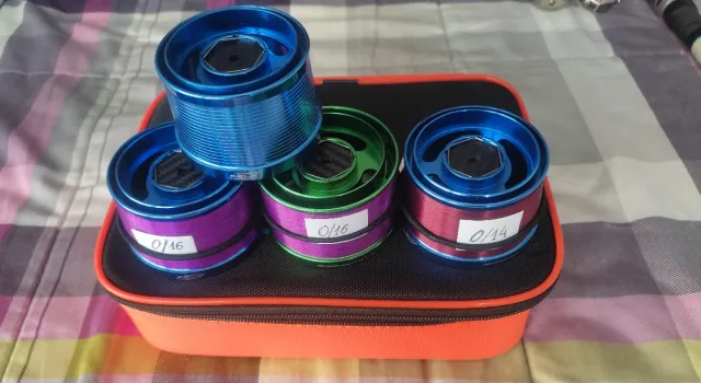 Bobinas Akami- Portabobinas Turkana