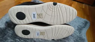 Zapatos negros hombre Talla 43. Nuevos a estrenar