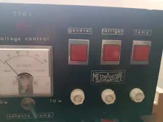 Proyector de cine antiguo