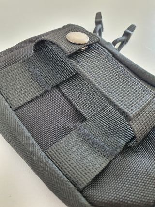 Funda molle para cinturón con mosquetón 13x10x2 cm