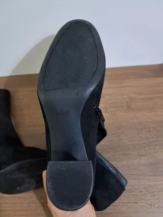 Stivaletti Hogl neri in camoscio