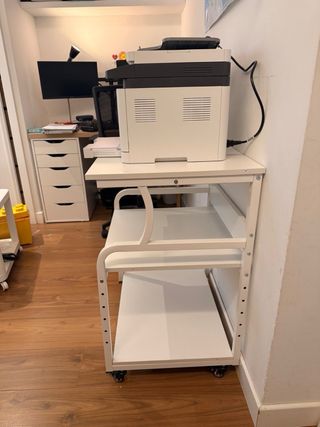 Mesa para impresora.