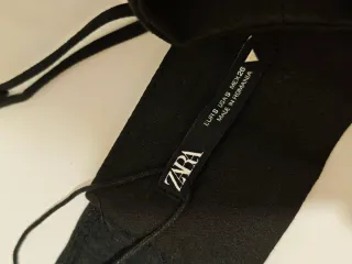 Vestido negro mini cut-out fiesta