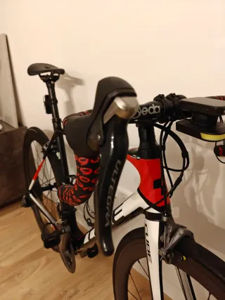 Bicicleta Cube Agree GTC Race