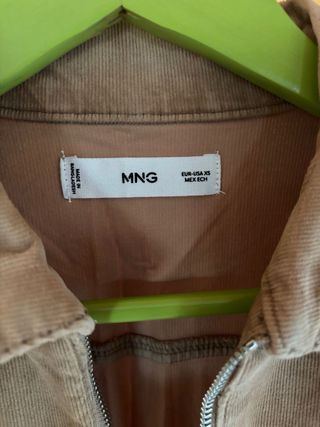 Mono pana MANGO con etiqueta