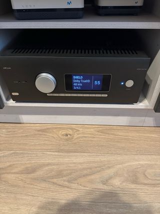 Arcam AVR21 Receptor AV con licencia bass control