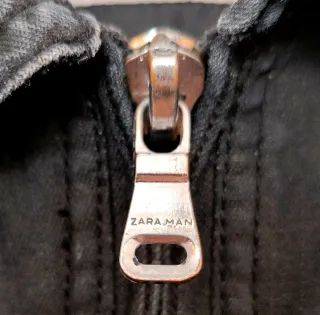 Cazadora vaquera Zara hombre negra Talla M