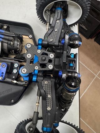 Associated RC8 B4.1e 1/8 TT