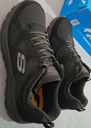 Zapatillas Skechers Lite-Weight Agoura