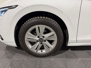 Volkswagen Golf Life 1.5eTSI 130cv DSG 2023