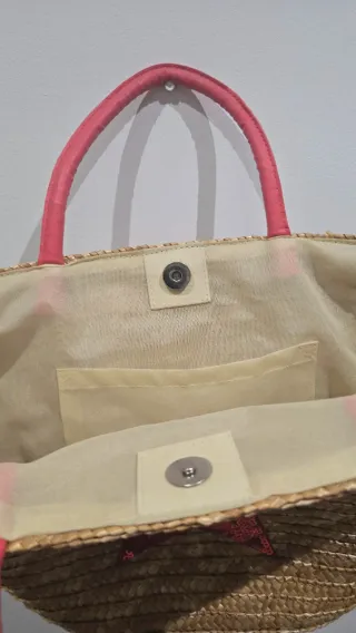 Capazo de playa con estrella de lentejuelas