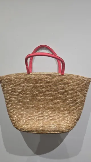 Capazo de playa con estrella de lentejuelas