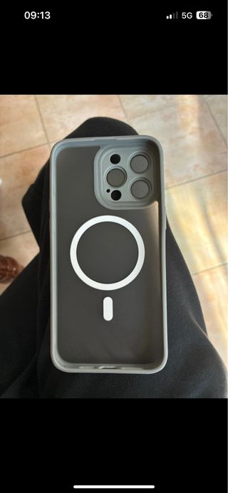 Cover iPhone 15 Pro Max  con MagSafe