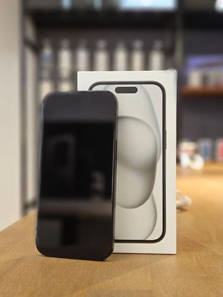 IPHONE 15 128GB NEGRO 92% BATERIA