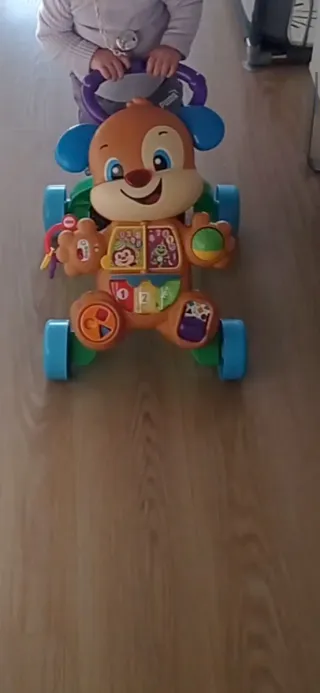 Andador para bebés con actividades