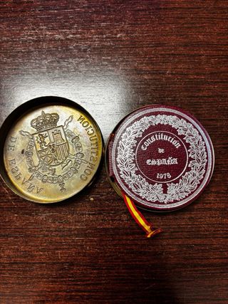 Polvera Constitución Española 1978