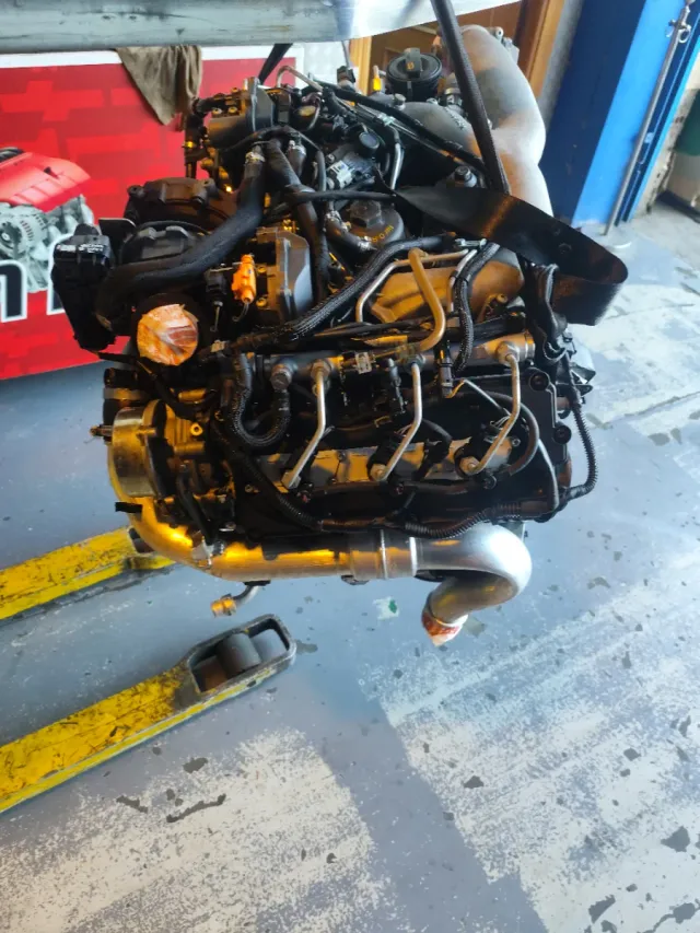 Motor Audi Q5 3.0 TDI