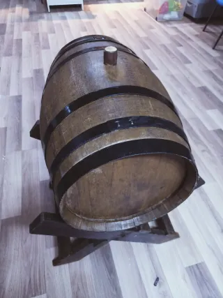 EN Zaragoza .Barril 50L Restaurado  SOLO ENTREGA