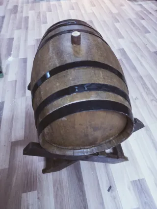 EN Zaragoza .Barril 50L Restaurado  SOLO ENTREGA