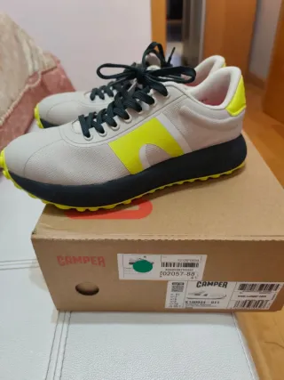 Zapatillas Camper Beige y Amarillo