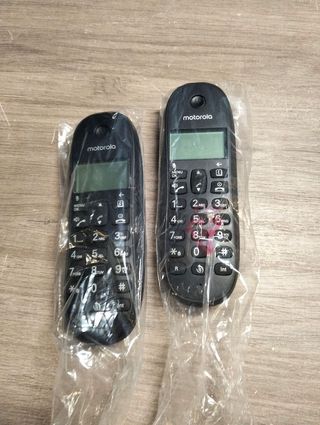 Teléfono inalámbrico Motorola C1001L - 2 terminale