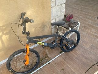 Bicicleta BMX Negra