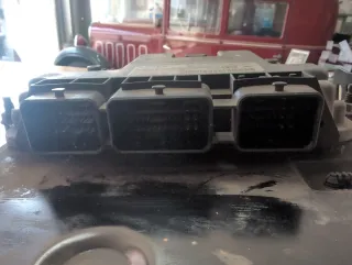 Centralita ECU Bosch Peugeot 206 1.4 HDI