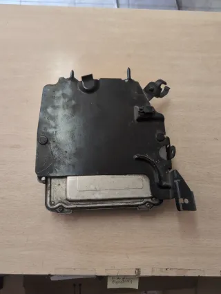 Centralita ECU Bosch Peugeot 206 1.4 HDI