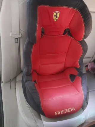 Silla coche Ferrari roja y negra