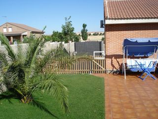 Casa en venta. Villanueva de la Torre.   310.000€