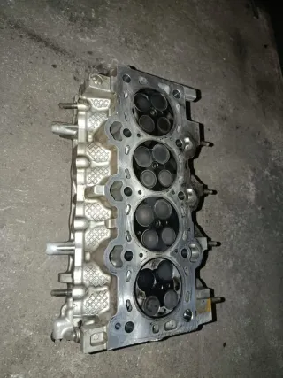 Culata de motor Hyundai i30 o Kia crdi gasoil 1.4