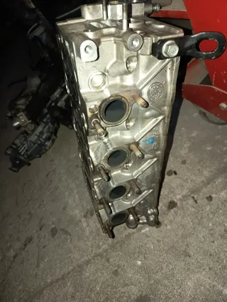 Culata de motor Hyundai i30 o Kia crdi gasoil 1.4